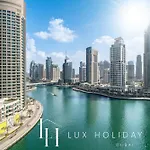 Lux Liv Contemporary Full Marina View Suite