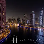 Lux Liv Contemporary Full Marina View Suite